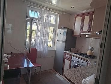 bine sovxoz evler: Bakı, 8-ci kilometr, 3 otaqlı, Köhnə tikili, m. Neftçilər, 60 kv. m — 5