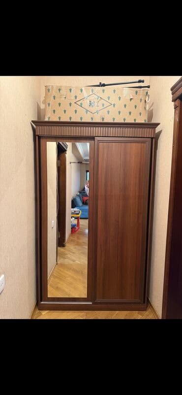 Qarderob, paltar dolabı