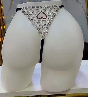 klon geyimi: Fantezi seti – zərif və cəlbedici detallarla Məzmun: - Mini bədənə — 4