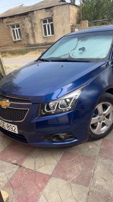 avtomobil cadır: Chevrolet Cruze: 1.4 l | 2012 il 241717 km Sedan — 2