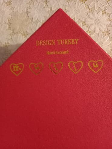 bezekli yumurta sekilleri: 1) Çərəz qabı. Çəhrayı rəng qabın dizaynına xüsusi və qeyri-adi — 7