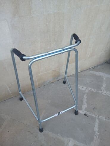 Yeriməyə kömək etmək üçün nəzərdə tutulmuş möhkəm metal çərçivə