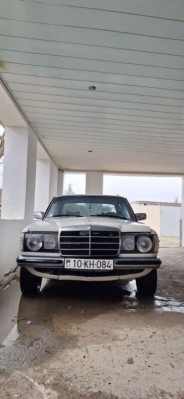 yeşqa mersedes: Mercedes-Benz 250: 2.5 l | 1981 il Sedan — 8