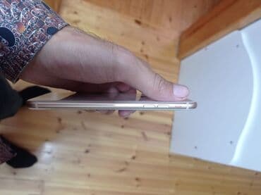 ipad 8 ikinci el: IPhone 8, Qızılı, Barmaq izi — 4