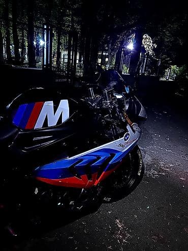 2008 ford transit: BMW - BMW S1000RR, 400 sm3, 2023 il, 10000 km — 2