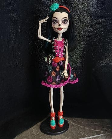 Monster high - skelita art class. Кукла в хорошем состоянии все