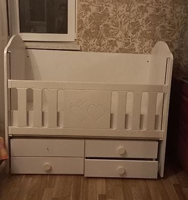 ucuz stolar: Oğlan və qız üçün, Dördbucaq, Beşik, Matras ilə, Yellənmə mexanizmsiz — 1