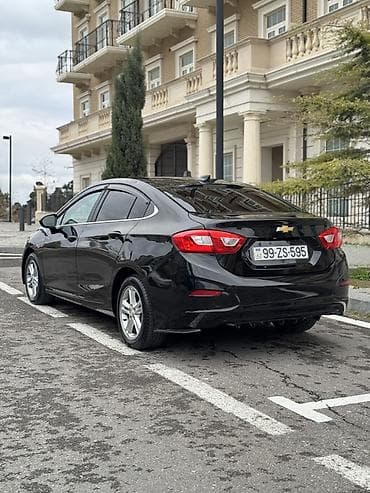 ucuz 011: Chevrolet Cruze Sedan – qara rəng, 4 qapı, AZ dövlət nömrə nişanı — 5