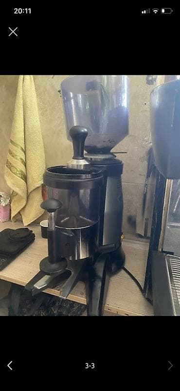 grinder: Qəhvəüyüdən — 1