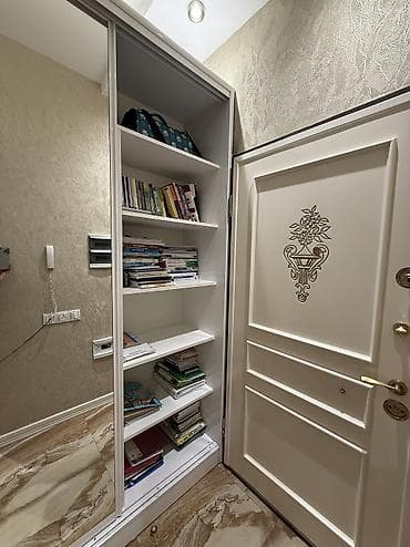 tək dolablar: İşlənmiş, 3 qapılı, Təkərli, Ağ, Digər material, Kupe, Künc dolab — 4