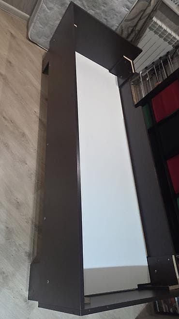 Çarpayılar: İşlənmiş, Təknəfərlik çarpayı, Bazasız, Matras ilə, Siyirməsiz — 4