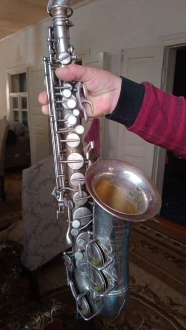 saz musiqi aləti: Salam, 1960 ci ilin saksafonu satılır. Nadir parcadır dəyərin bilən — 2