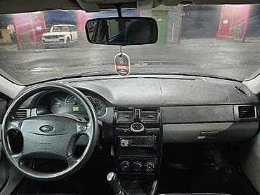 man sat: VAZ (LADA) Priora: 1.6 l | 2011 il 235000 km Hetçbek — 9