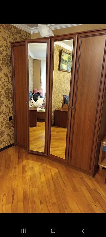 İkinəfərlik çarpayı, Tumba