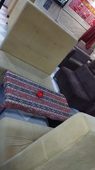 divan desti: Opsi 8 dest kafe restoran ucun divan desti.ölçü 1.20.sm . 1 desti 180 — 3