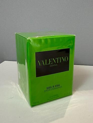 donna: Valentino Donna Born in Roma Green Stravaganza. Bağlaması açılmayıb — 1