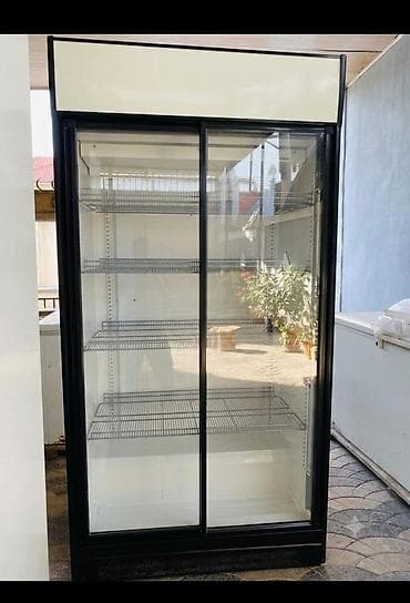 Su vitrin soyuducu.
Tam isıekdir.600 azn 
Unvan Bakixanov
Vesile🌹5601