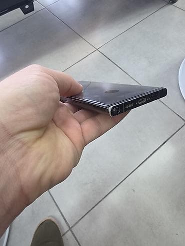 Samsung Galaxy S22 Ultra, 256 GB, rəng - Boz, Barmaq izi lalafo.az -da Samsung Galaxy S22 Ultra, 256 GB, rəng - Boz, Barmaq izi