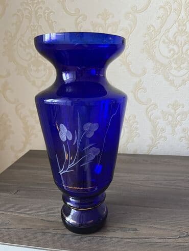 yuxuda gul qabi görmek: Bir vaza — 10