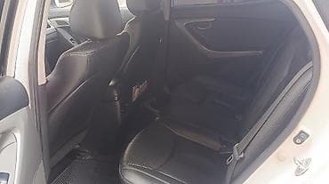 masin baqaji: Hyundai Elantra: 1.6 l | 2014 il Sedan — 9