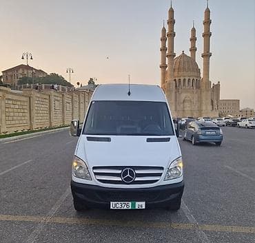 man sat: Mercedes-Benz Sprinter: 2.2 l | 2007 il Van body type — 1