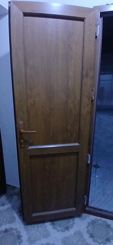 Taxta görünümlü PVC giriş/qapı sistemi - Material: Ağac toxumasına