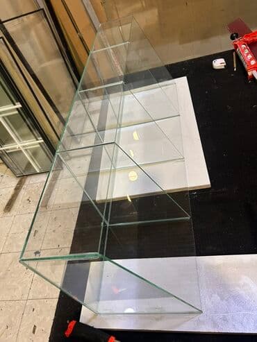 Dekorativ rəf, Düz