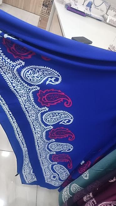 bas gitara: Paisley naxışlı qadın yay yaylığı/şərf.140/140 ölçü - Material — 2