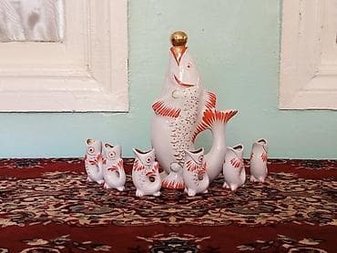 kefal baliği: Balıq formalı qrafin və kiçik stəkanlardan ibarət porselen dəst - — 2