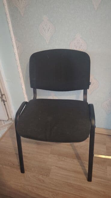 Ofis dəst mebeli: Ofis/konfrans stulu – qara rəng - Karkas: möhkəm metal çərçivə, sabit — 1
