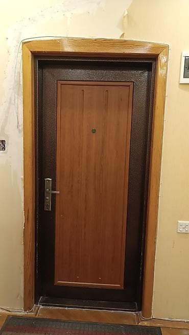 Metall qapı – taxta dekorlu panel - Material: möhkəm metal karkas, ön — 1