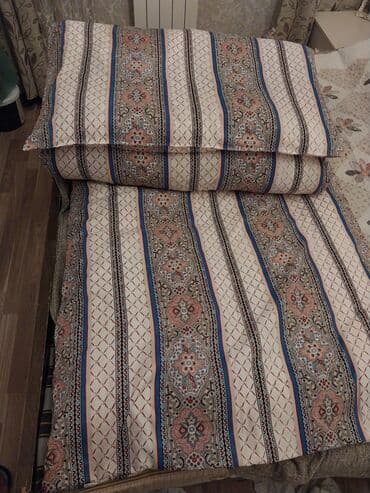 doşey: Əlvan naxışlı yorğan - Ölçü: şəkillərdə birnəfərlik çarpayı ölçüsünə — 1