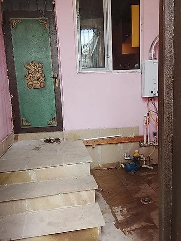 agcabedi: Binəqədi qəs. 3 otaqlı, 70 kv. m — 1