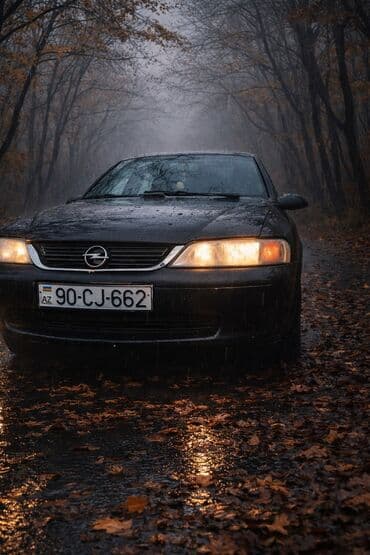 Opel Vectra: 1.8 l | 1996 il 458099 km Sedan
