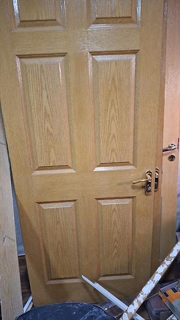 iwlenmiw mebel: Salam Usten cixma 4 eded qapi yaxsi veziyetde cerciveleri var 1in — 1