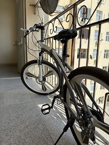 Şəhər velosipedləri: İşlənmiş Şəhər velosipedi Adidas, 26", sürətlərin sayı: 21, Ünvandan götürmə — 2