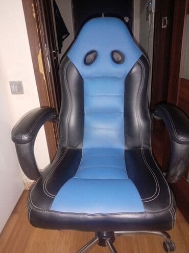 kompüter masa: Təkərli, Qolları tənzimlənmir, Süni dəri — 1