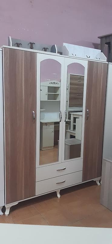 4 Qapi Dolablar Hal Hazirda Anbarda Movcuddur. Sifariwlede ne reng — 1