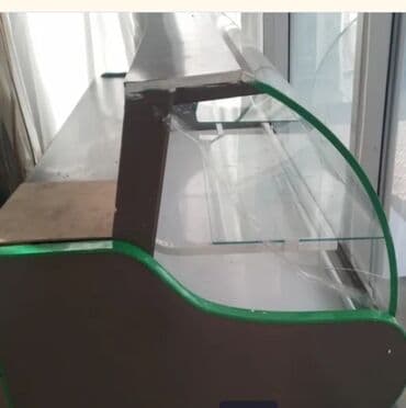 Ticarət tərəziləri: Soyuduculu vitr sərgi soyuducusu - Ön hissəsi qövs formalı şüşə — 1