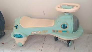 Uşaq üçün ayaqla idarə olunan skuter/maşın 70₼ alinib.heç bir defekti
