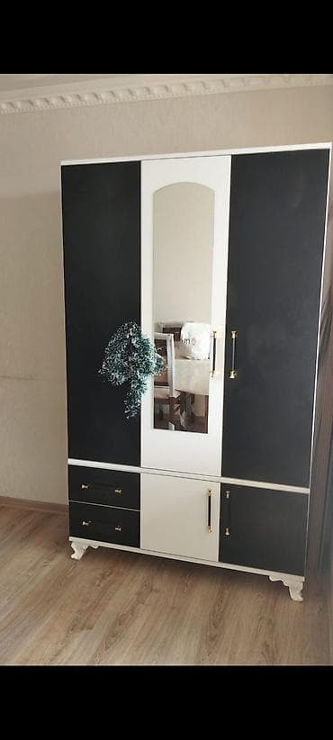 Dolab 170 azn Yenidi, istifadə olunmayıb, fabrik malıdı. Ölçü — 1