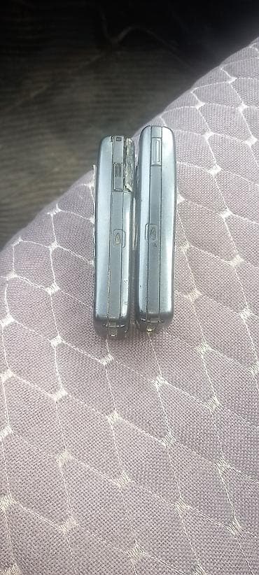 canon eos 5d mark ii: Nokia < 2 ГБ, цвет - Серый, Кнопочный — 5