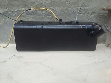 mersedes e 190: Dizel Yanacaq çəni. Ölçüləri : uzunluğu- 85, eni - 24, hündürlüyü 30 — 1