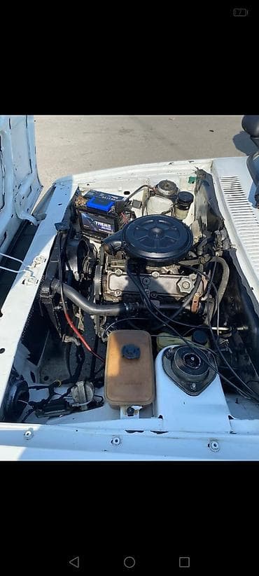 şuşa ramana: Tofaş Şahin 4 qapılı sedan - Rəng: ağ, qara bamper və moldinqlər - — 2