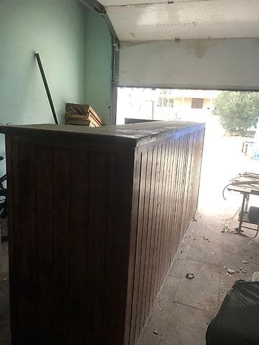 Kafe və restoran üçün taxta bar stoykası satılır. Pivə aparatının — 2