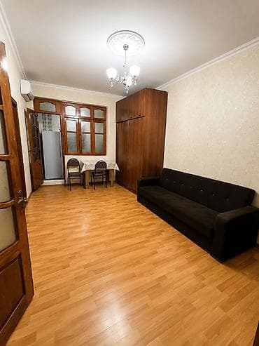 Bakı, 2-ci mikrorayon, 2 otaqlı, Köhnə tikili, m. Memar Əcəmi, 45 kv. m — 1