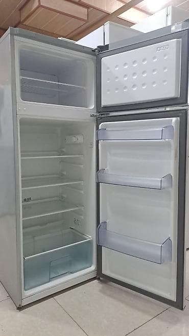 metbex soyuduculari: Soyuducu – iki qapılı, yuxarıda dondurucu bölmə. - Rəng: gümüşü (inox — 2