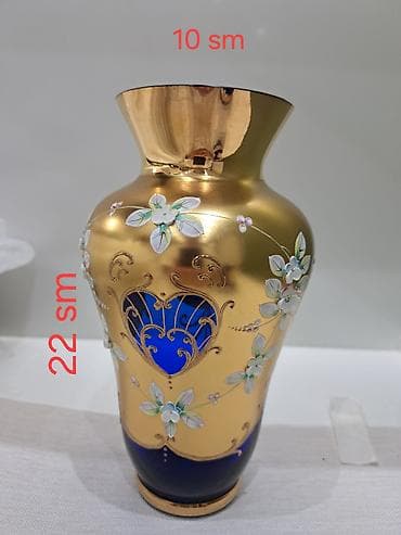 Vazalar: Bir vaza, Bogem şüşəsi — 1