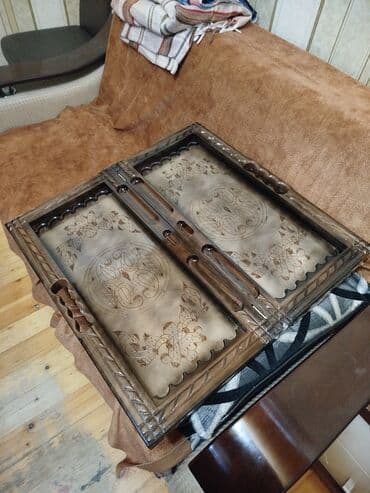 stol ustu oyun: Taxta nərd dəsti – oyma naxışlı, böyük ölçülü. - Material: tam ağac — 5