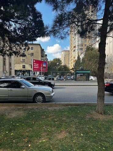 7 ci mikrorayon yeni tikili: 6 sot, Tikinti, Makler, Kupça (Çıxarış) — 5